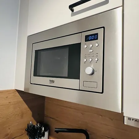 Near Sana Klinik Sleepomat アパート