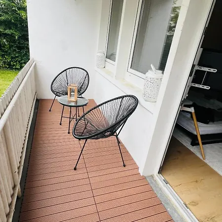 Near Sana Klinik Sleepomat アパート *