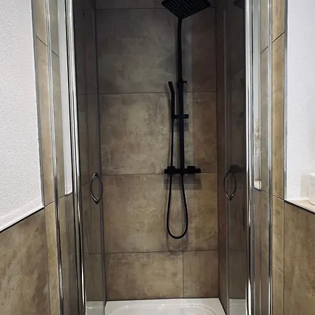 アパート Near Sana Klinik Sleepomat オッフェンバッハ