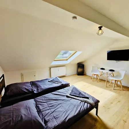 Near Sana Klinik Sleepomat アパート *